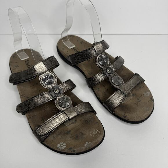 Taos Shoes Womens Size 9 Pewter Leather Sandals Strappy Comfort Slide Floral - Picture 1 of 12